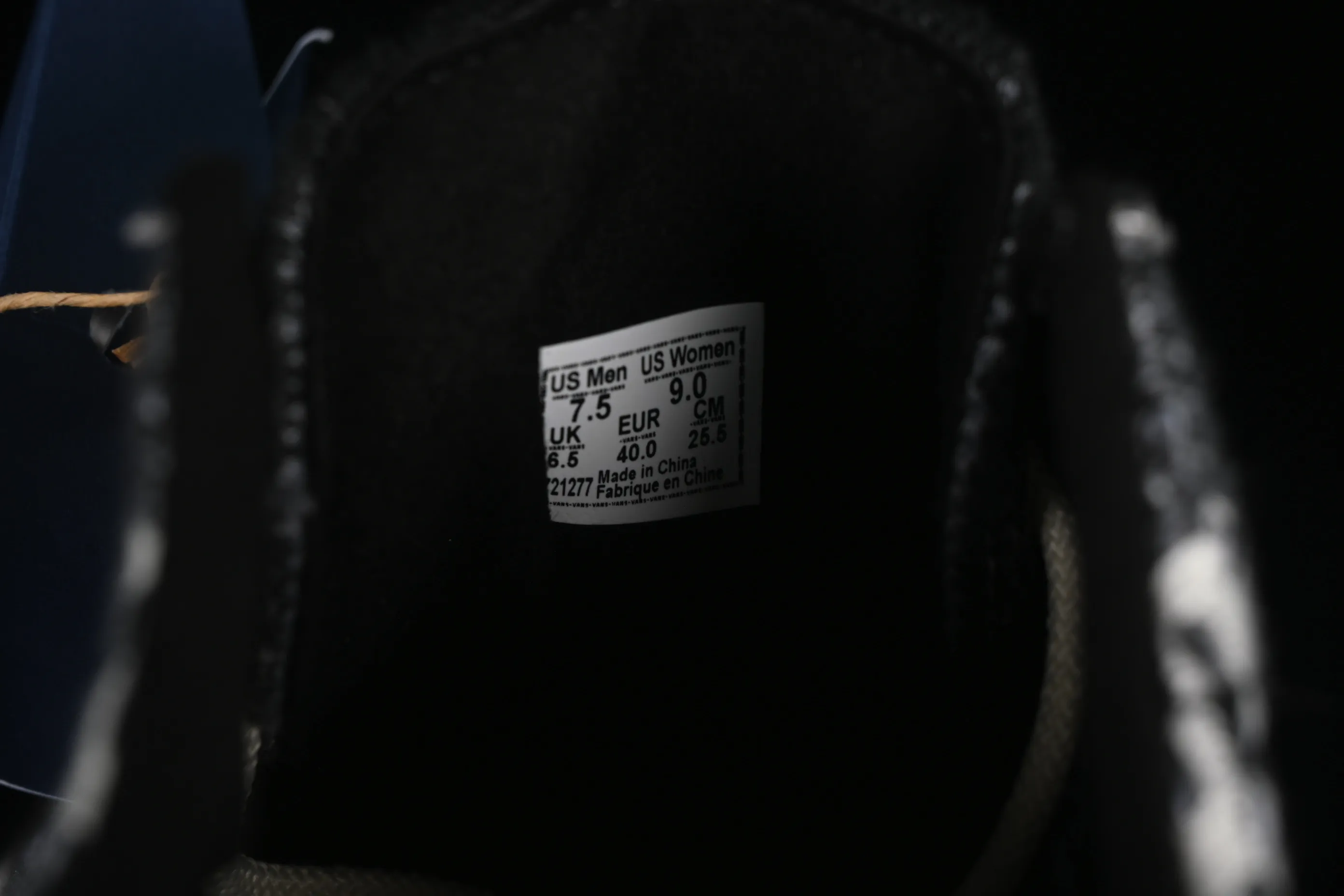 All categories Vans Vans series Vans Low Vans low top Vans Old Skool 36 EK Vans official comfortable and versatile casual skateboard shoes VN000D8HHR0